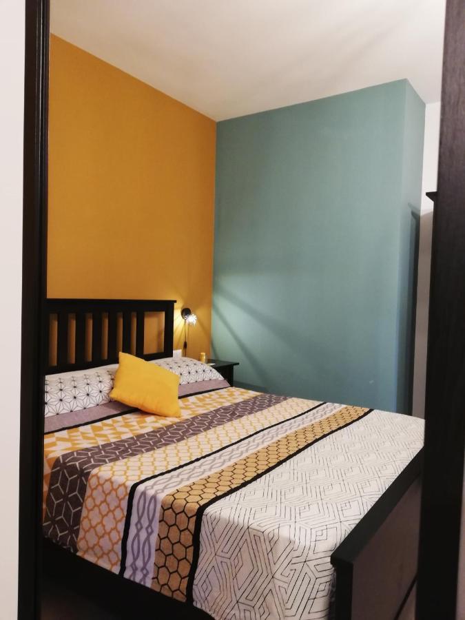 The Yellow House Fiumicino Bagian luar foto