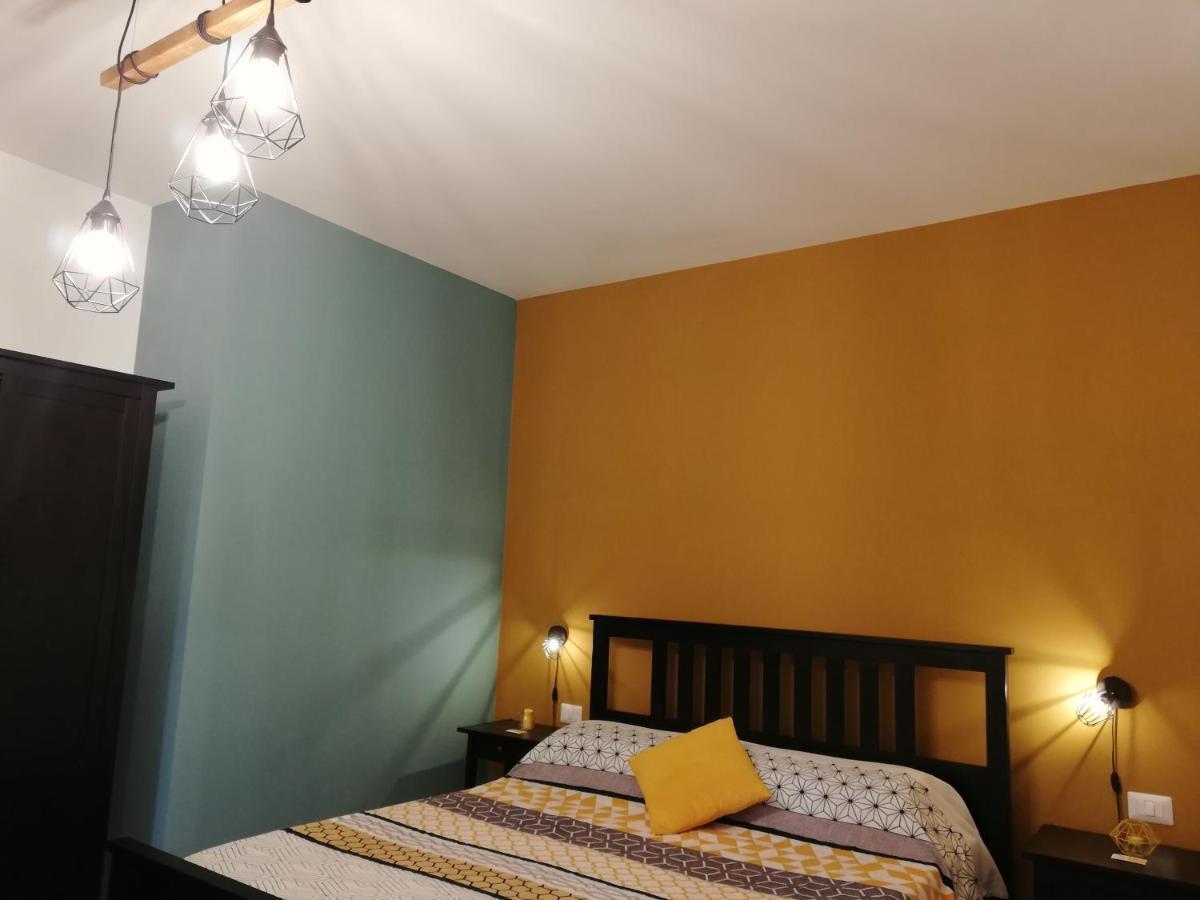 The Yellow House Fiumicino Bagian luar foto