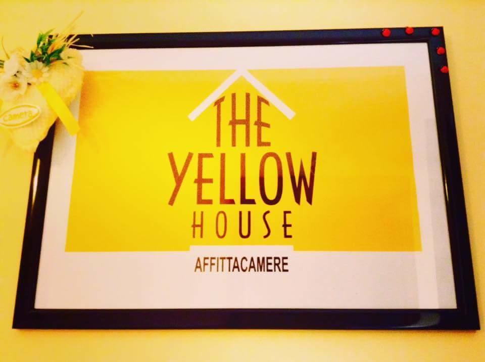 The Yellow House Fiumicino Ruang foto